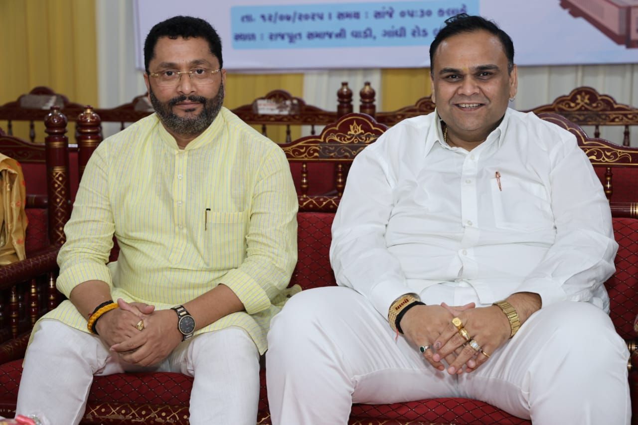 તા.૧૨-૦૭-૨૦૨૫ ના રોજ બારડોલી તાલુકામાં માહ્યાવંશી સમાજ પ્રગતિ મંડળની કારોબારી સમિતિની બેઠક યોજાઈ હતી. જેમાં શ્રી ઈશ્વરભાઈ આર. પરમાર ફરી એકવાર સતત નવમી ટર્મ (૯) માટે પ્રમુખ તરીકે ચૂંટાયા. (૧૬૯- બારડોલી- ધારાસભ્ય) ને અજોડ નામાંકિત કરવામાં આવ્યા. ખૂબ ખૂબ અભિનંદન.